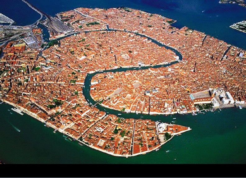 L’Unesco approva l’ultimatum su Venezia e laguna